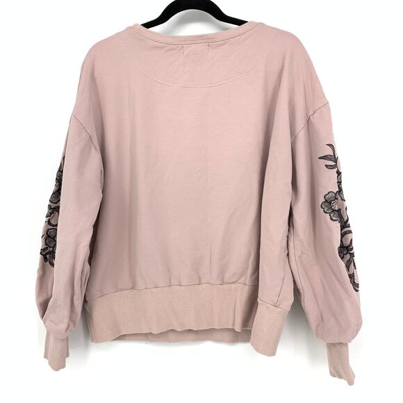 Reath & Wren Pullover Sweatshirt Womens XL Light Pink Embroidered Floral Sleeves - Picture 2 of 6